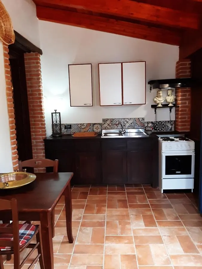 Apartment Domus Petrarca Guesthouse Serramanna