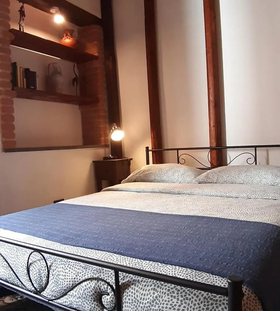 Apartment Domus Petrarca Guesthouse Serramanna